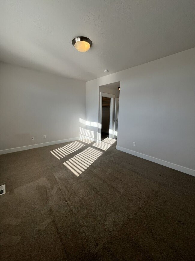 Building Photo - 2241 W 450 S