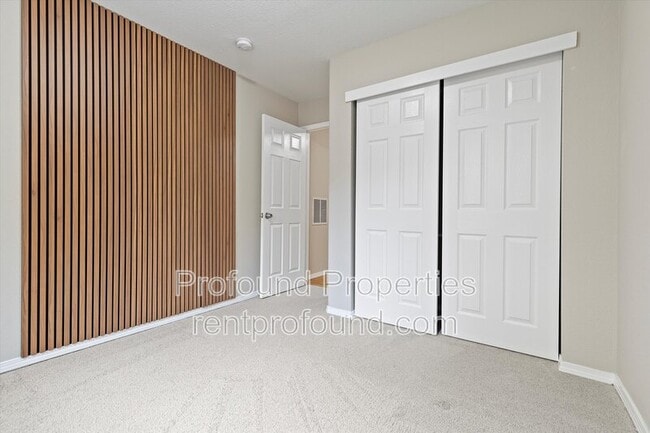 Building Photo - 7533 SW Applegate Dr