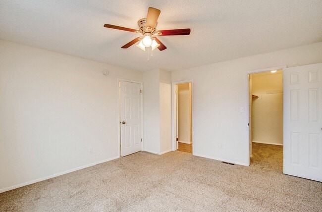 Building Photo - 6139 Little Pine Cir