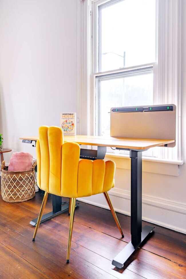 Building Photo - 241 W Water St