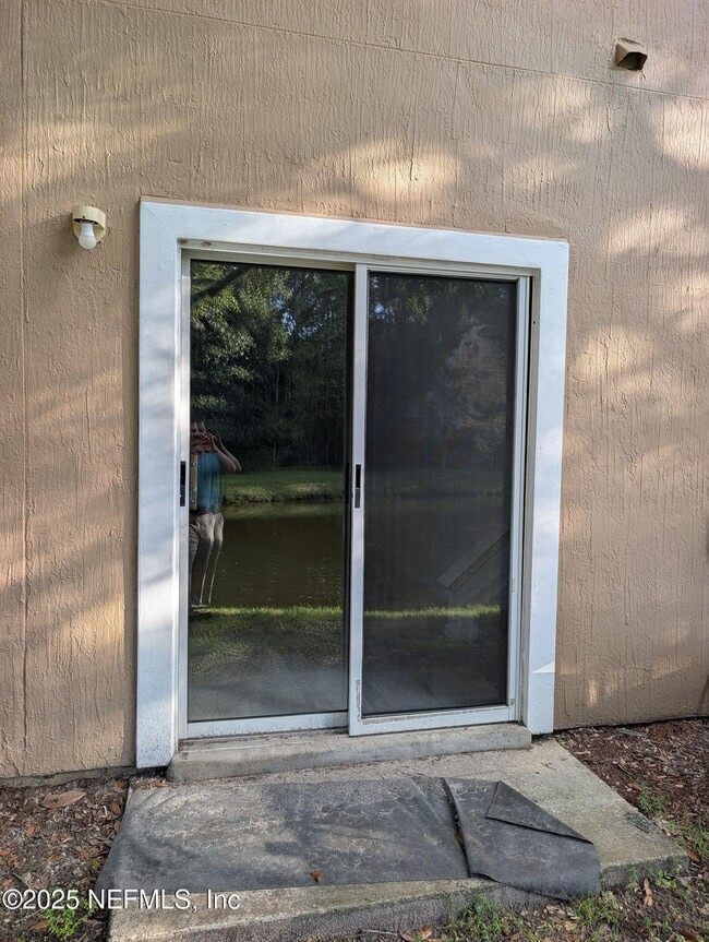 Building Photo - 546 Scrub Jay Dr