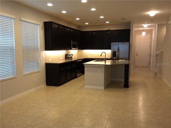 Building Photo - 7448 Leighside Dr