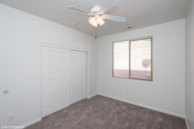 Building Photo - Great 3 bed 2 bath in Coral Canyon-Pet Fri...