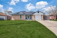 Building Photo - 904 Melody Cir