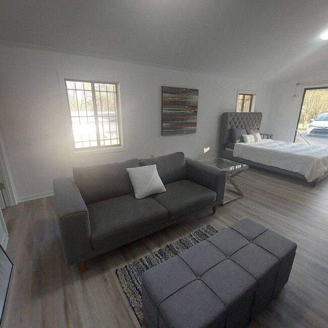 Building Photo - 161 McGill St