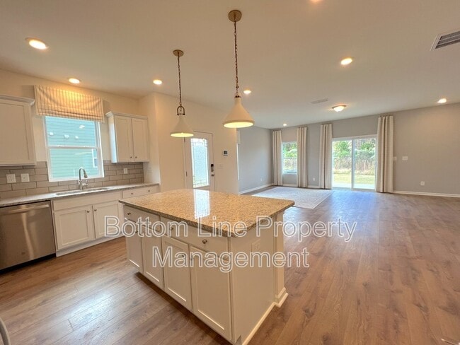 Building Photo - 3661 Secrest Lndg