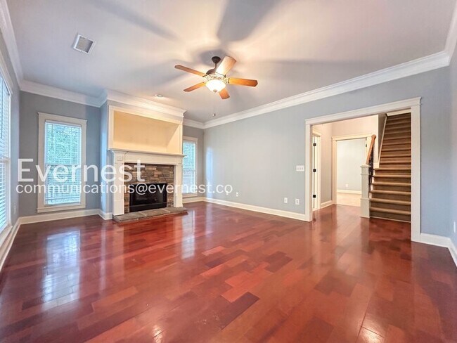 Building Photo - Spacious  Home with Garage and Deck / 3 Bed, 3 Bath / Garage-attached / Available now!