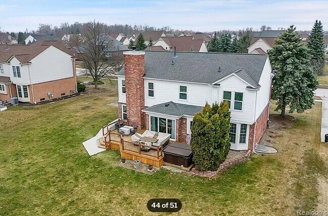 Building Photo - 47643 Ashford Dr S