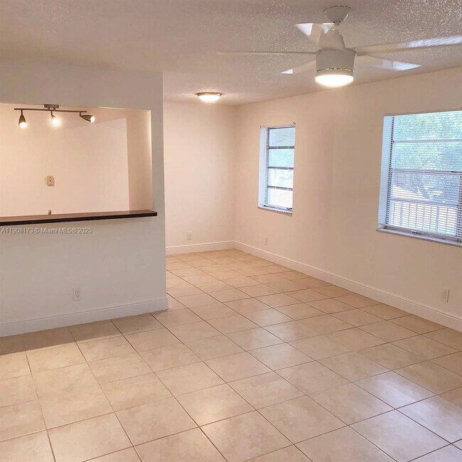 Building Photo - 2525 Polk St