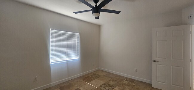 Building Photo - 13215 Villa Vista Dr