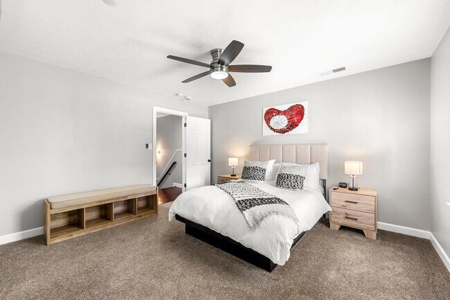 Building Photo - 441 Georgia 279-SI ID1019263P