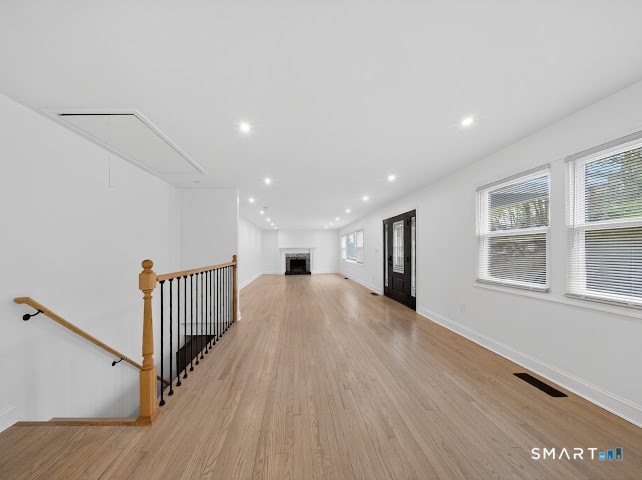 Building Photo - 20 Oakridge Rd