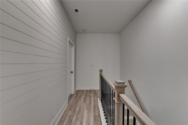 Building Photo - 2689 Richmond Row Dr
