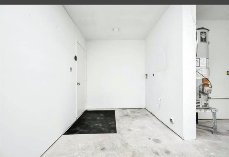 Building Photo - 5215 Rivertree Ln