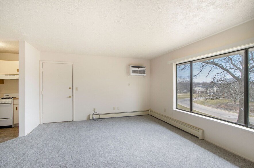 Building Photo - Seville Apartments