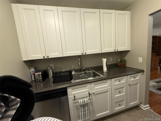 Building Photo - 1008 McIntosh Pl