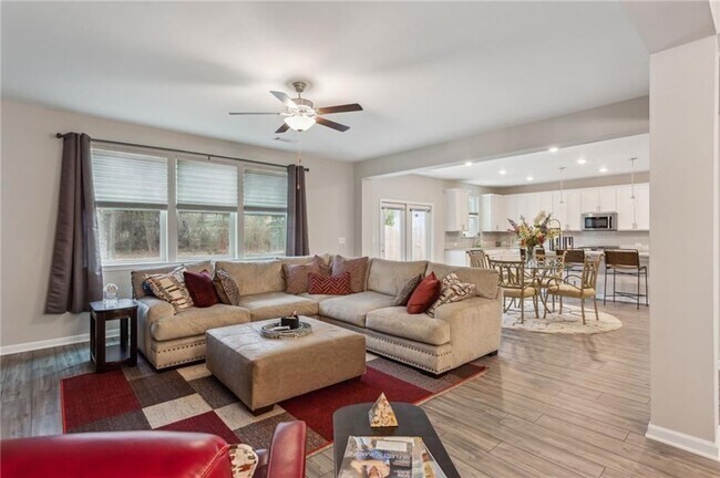 Building Photo - 4367 Waxwing St