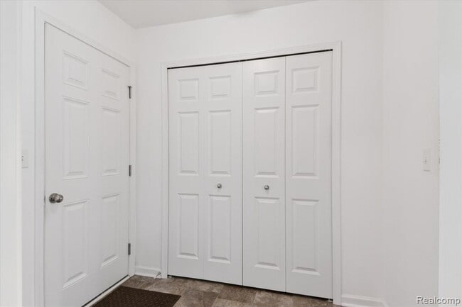 Building Photo - 21422 Navarra Dr
