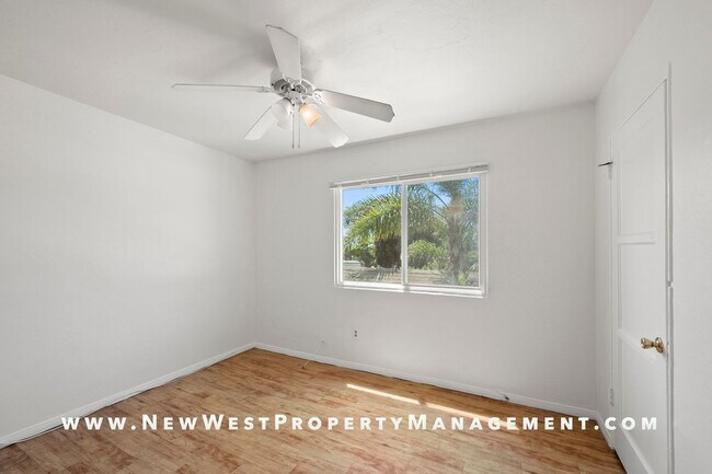 Building Photo - 553 22nd St