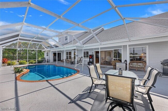 Building Photo - 407 SW 37th St