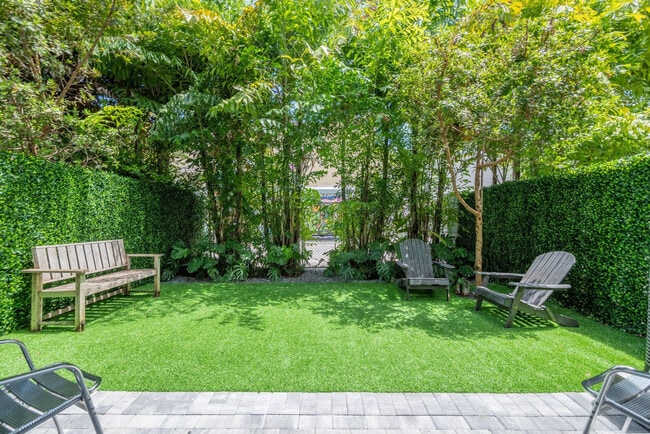 Building Photo - 6864 SW 80th St