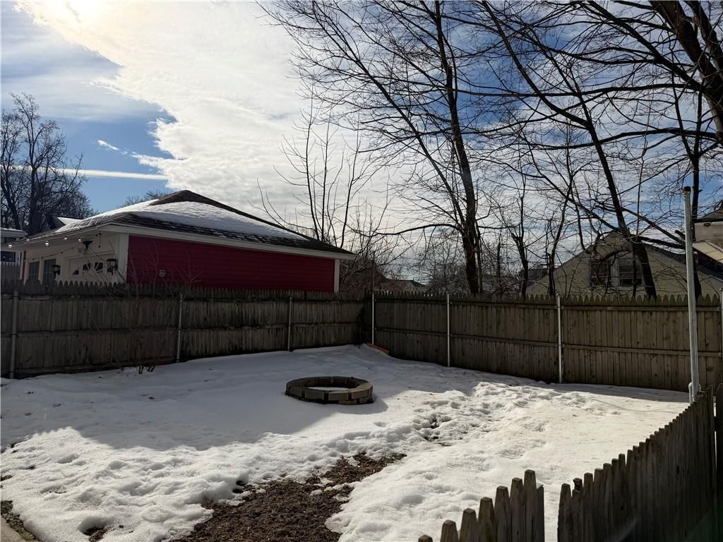 Building Photo - 56 Waltham St