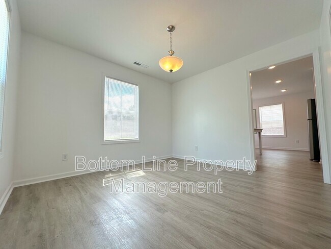 Building Photo - 224 Hampton Church Rd