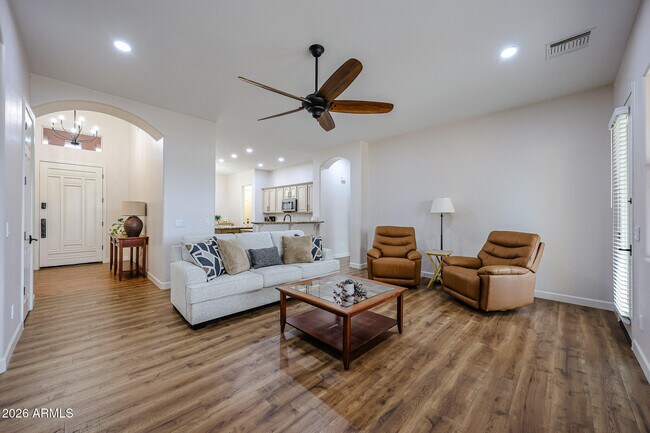 Building Photo - 14383 W Monte Vista Rd