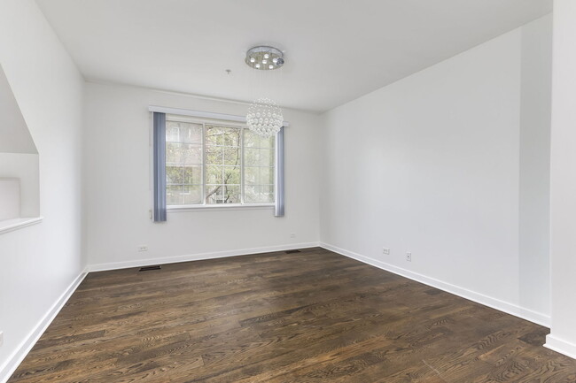 Building Photo - 758 Hanbury Dr