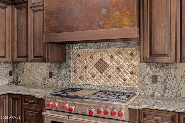 Building Photo - 8406 E Calle Buena Vista