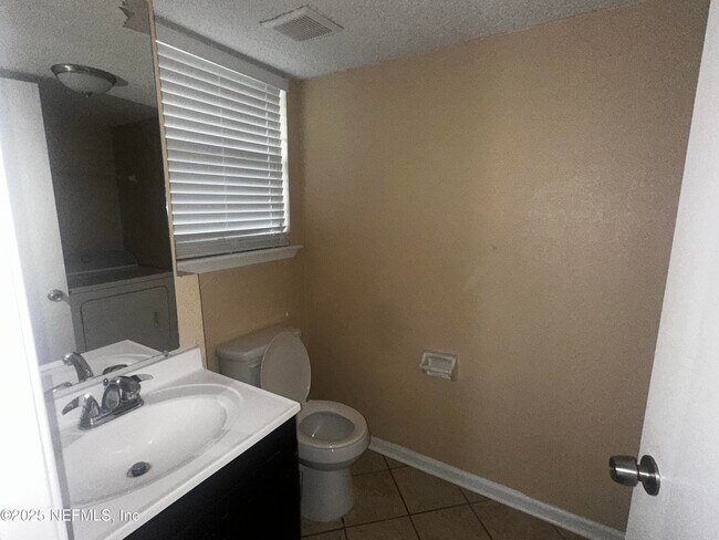 Building Photo - 791 Assisi Ln