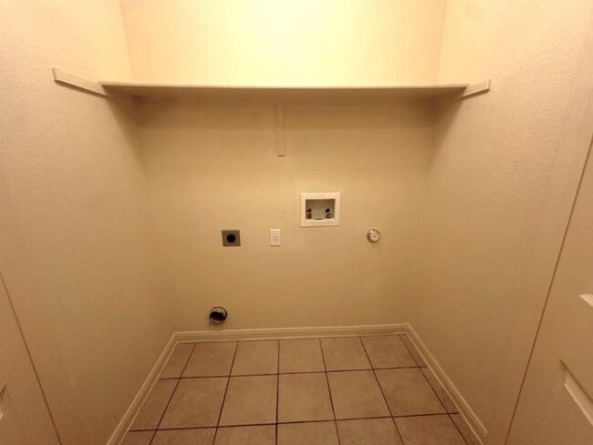 Building Photo - 1408 Bergin Ct