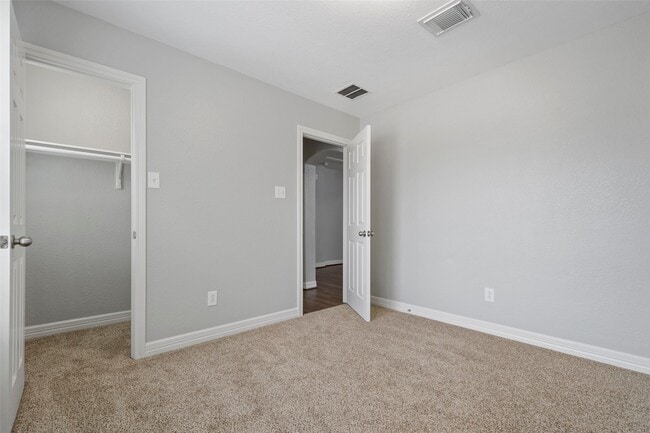 Building Photo - 8530 Ruby River Ln