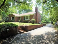 Building Photo - 1033 Scott Blvd