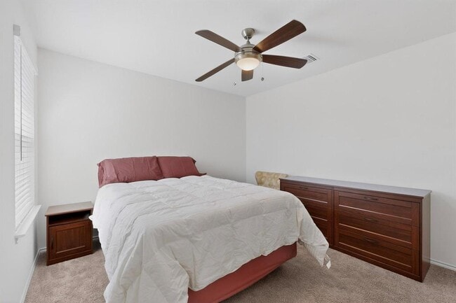 Building Photo - 712 Madalin Rue Ct