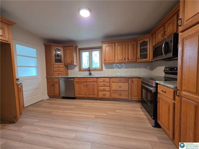 Building Photo - 1645 Mark Twain Cir