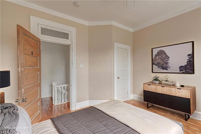 Building Photo - 3901 Newport Ave