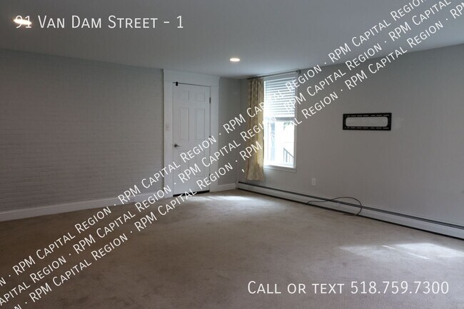 Building Photo - 91 Van Dam St