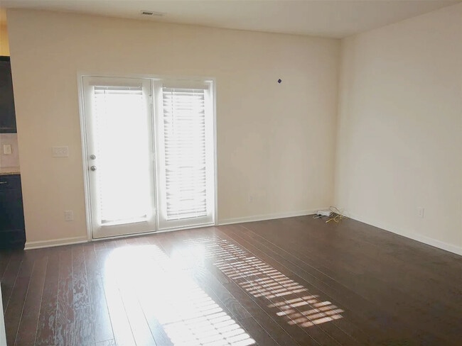 Building Photo - 509 Whitworth Ln