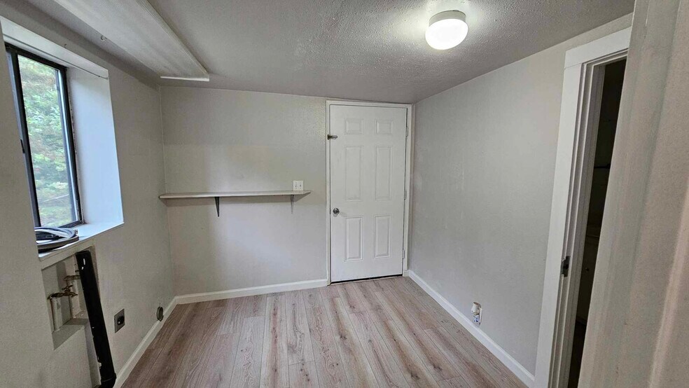 Building Photo - 1047 Wharf St