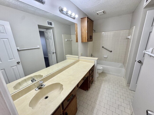 Building Photo - 6564 Whitetail Ln