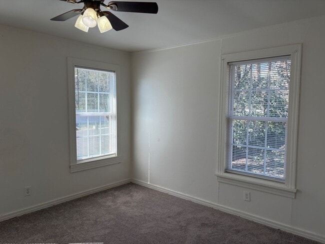 Building Photo - Remodeled 3BR/1BA in Broadmoor