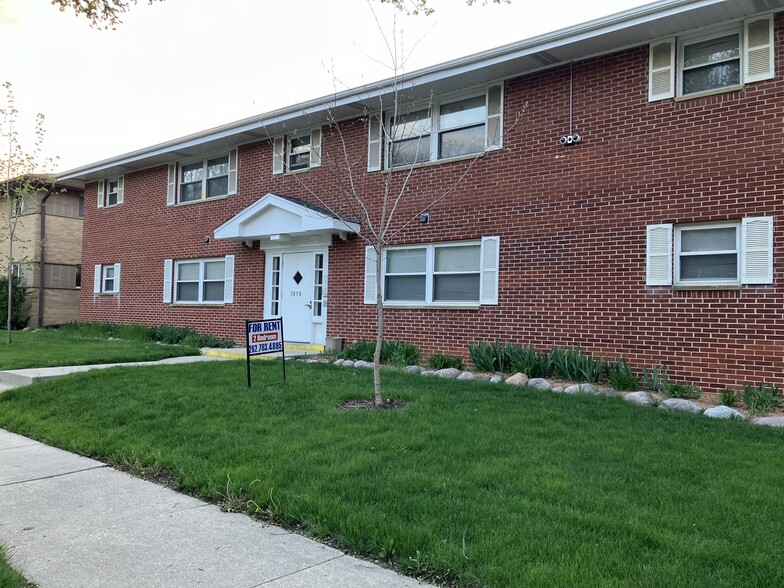 Building Photo - 3050 W Fardale Ave