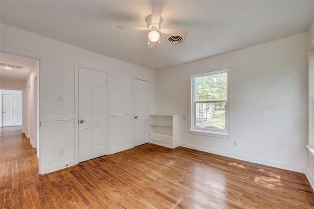 Building Photo - 917 W Washington St