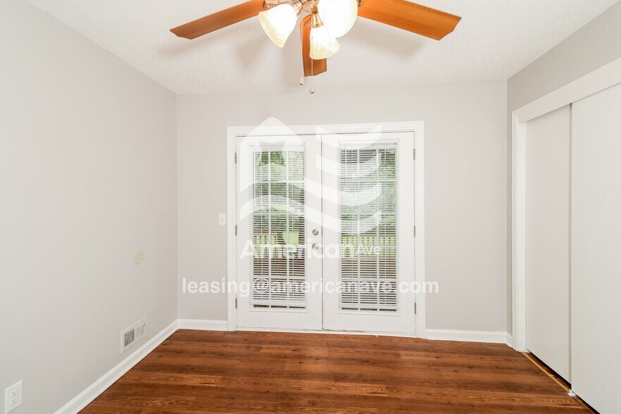 Building Photo - 2109 Gayley St