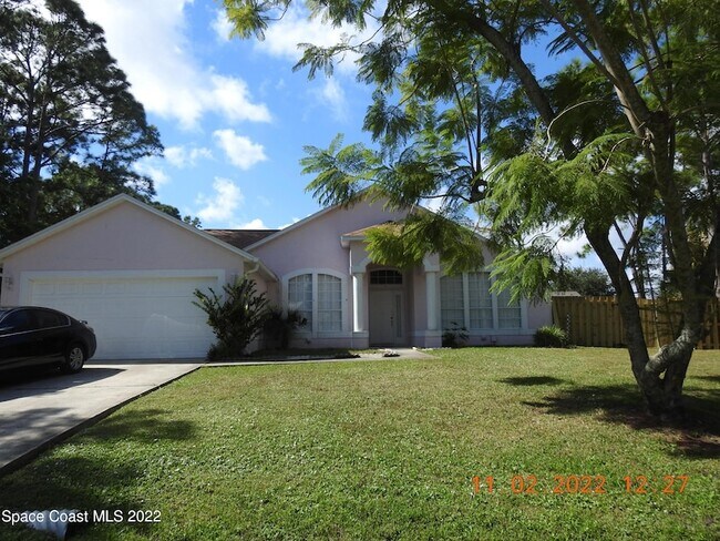 Primary Photo - 1208 Stadt Rd NW