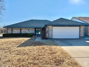 Building Photo - Beautiful 5 Bed 2 Bath Home in OKC