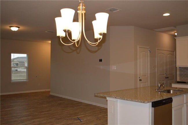 Building Photo - 2800 Bridekirk Dr