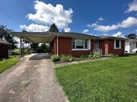 Building Photo - 405 Bond St