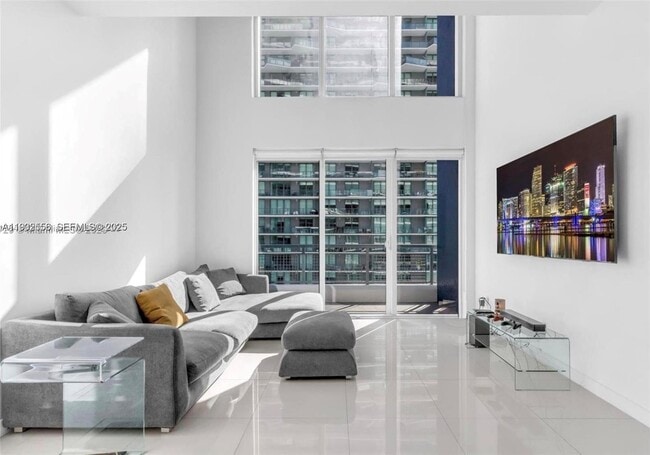 Building Photo - 60 SW 13th St